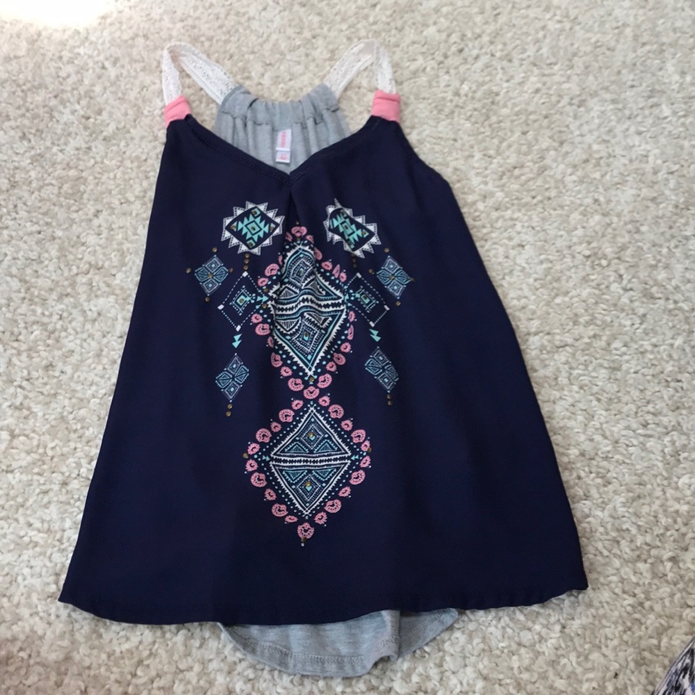 Sleeveless blouse